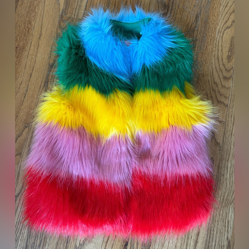 Mini Boden Multi Rainbow Faux Fur Vest size 4/5
